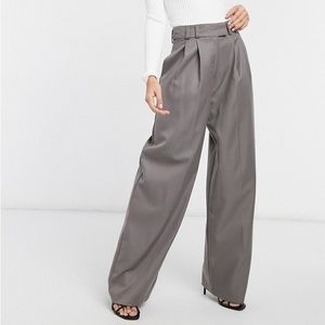 TOPSHOP tailored pleated pants in mocha Size 10 NWT